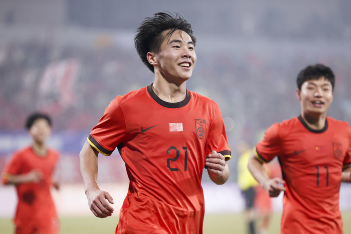 体坛午爆｜山东男篮今战上海男篮，U17国足10日凌晨战日本队|巴尔韦德|cba季后赛|U17亚洲杯|篮球亚洲杯|国乒_新浪新闻